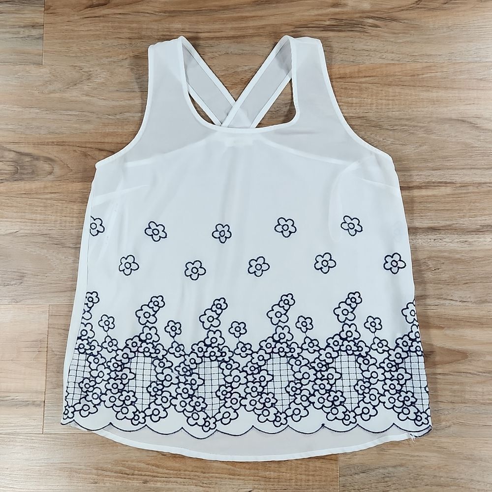 🔺️Mine White Sheer Embroidered Floral Sleeveless Top Medium